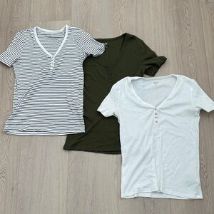 GAP V-Neck T-Shirt Trio - White, Striped, Olive
